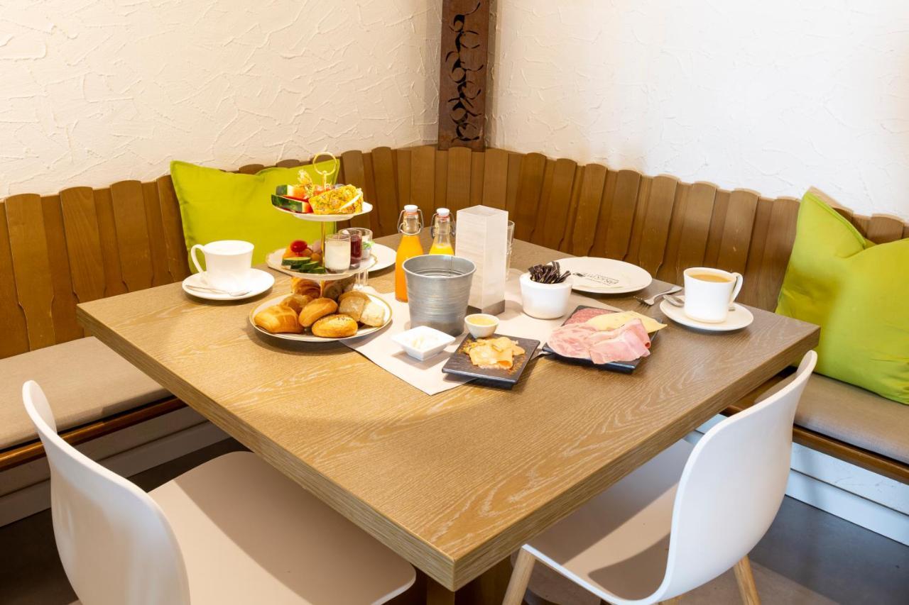 Hotel Restaurant Brigitte ヴァルメンシュタイナハ エクステリア 写真
