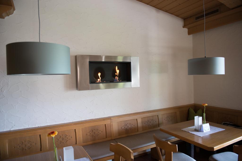 Hotel Restaurant Brigitte ヴァルメンシュタイナハ エクステリア 写真